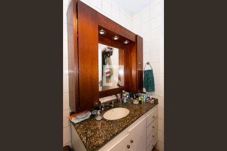 Casa à venda com 520m², 5 quartos e 4 vagas Casa à venda com 520m², 5 quartos e 4 vagasBanheiro