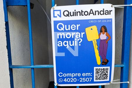 Casa à venda com 520m², 5 quartos e 4 vagas Casa à venda com 520m², 5 quartos e 4 vagasFachada