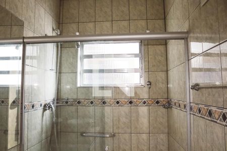 Casa à venda com 142m², 3 quartos e 3 vagasBanheiro