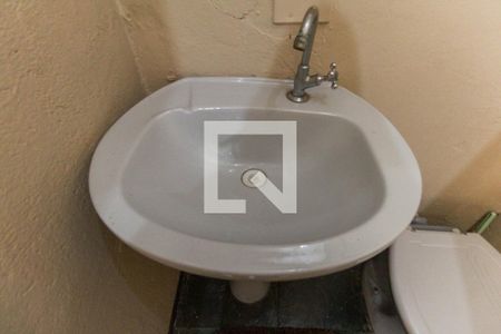 Casa à venda com 195m², 3 quartos e 2 vagasBanheiro de serviço