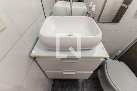 Casa à venda com 195m², 3 quartos e 2 vagasBanheiro Social