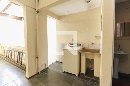 Casa à venda com 195m², 3 quartos e 2 vagasÁrea de Serviço