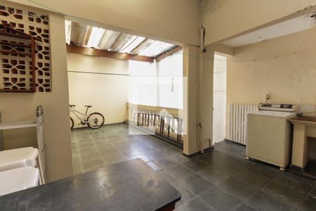 Casa à venda com 195m², 3 quartos e 2 vagasChurrasqueira