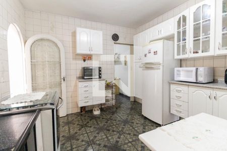 Casa à venda com 195m², 3 quartos e 2 vagasCozinha