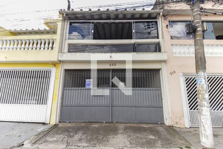 Casa à venda com 195m², 3 quartos e 2 vagasFachada