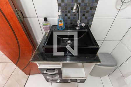 Casa à venda com 195m², 3 quartos e 2 vagasBanheiro da Suíte 2