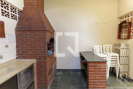 Casa à venda com 195m², 3 quartos e 2 vagasChurrasqueira