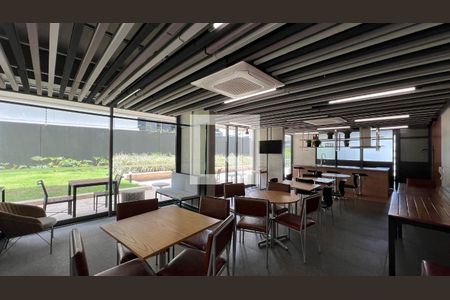 Apartamento à venda com 84m², 3 quartos e 2 vagas Apartamento à venda com 84m², 3 quartos e 2 vagasSalão de Festas