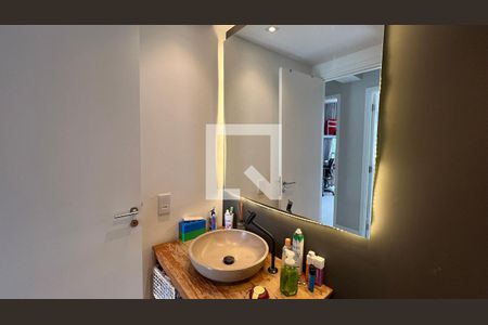 Apartamento à venda com 84m², 3 quartos e 2 vagas Apartamento à venda com 84m², 3 quartos e 2 vagasBanheiro