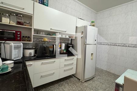 Casa para alugar com 300m², 3 quartos e 2 vagasCozinha