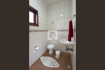 Casa para alugar com 300m², 3 quartos e 2 vagasBanheiro