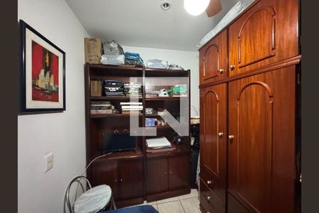Apartamento à venda com 154m², 3 quartos e 2 vagas Apartamento à venda com 154m², 3 quartos e 2 vagasQuarto 2