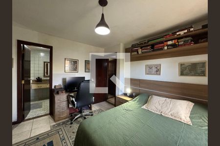 Apartamento à venda com 154m², 3 quartos e 2 vagas Apartamento à venda com 154m², 3 quartos e 2 vagasSuíte