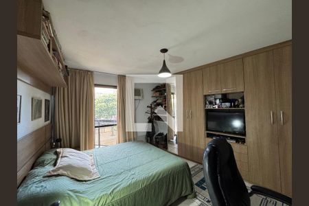 Apartamento à venda com 154m², 3 quartos e 2 vagas Apartamento à venda com 154m², 3 quartos e 2 vagasSuíte