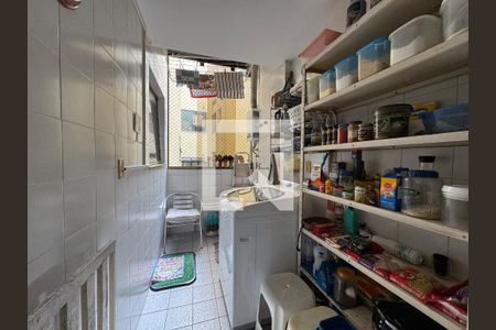 Apartamento à venda com 154m², 3 quartos e 2 vagas Apartamento à venda com 154m², 3 quartos e 2 vagasCozinha e Área de Serviço