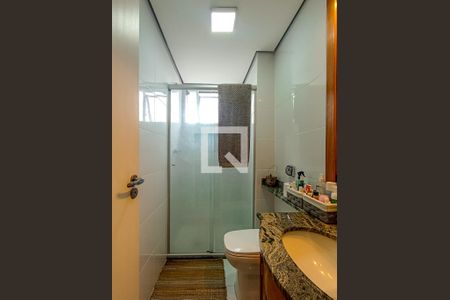 Apartamento à venda com 70m², 2 quartos e 1 vaga Apartamento à venda com 70m², 2 quartos e 1 vagaBanheiro Social