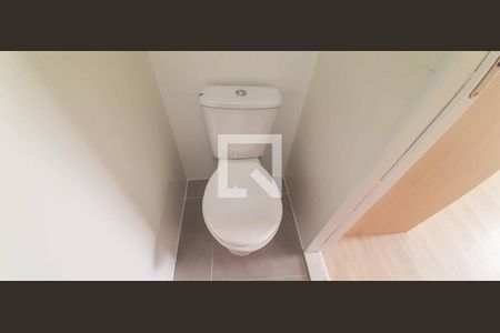 Apartamento para alugar com 64m², 2 quartos e 1 vaga Apartamento para alugar com 64m², 2 quartos e 1 vagaBanheiro da Suíte 1