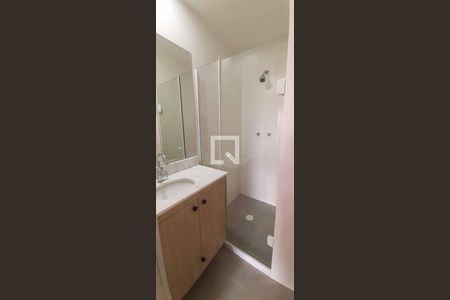 Apartamento para alugar com 64m², 2 quartos e 1 vaga Apartamento para alugar com 64m², 2 quartos e 1 vagaBanheiro da Suíte 1