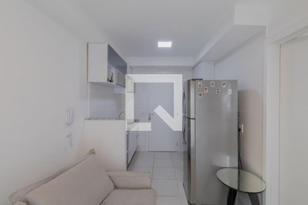 Sala e Cozinha de apartamento para alugar com 1 quarto, 26m² em Vila Ré, São Paulo