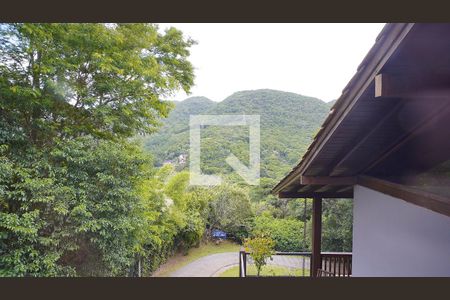 Casa de condomínio para alugar com 380m², 4 quartos e 6 vagasEscritório - Vista