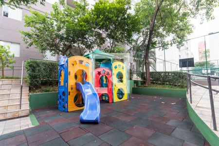 Apartamento à venda com 60m², 3 quartos e 1 vaga Apartamento à venda com 60m², 3 quartos e 1 vagaÁrea comum - Playground