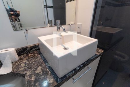Apartamento à venda com 60m², 3 quartos e 1 vaga Apartamento à venda com 60m², 3 quartos e 1 vagaBanheiro