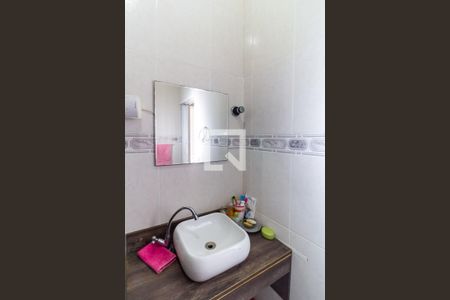 Casa à venda com 160m², 3 quartos e 3 vagasBanheiro 2