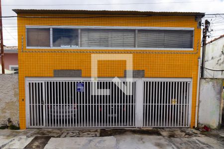 Casa à venda com 160m², 3 quartos e 3 vagasFachada