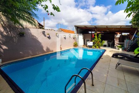 Casa à venda com 160m², 3 quartos e 3 vagasPiscina