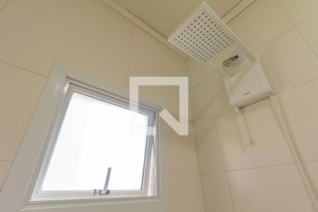 Casa à venda com 100m², 2 quartos e 2 vagasBanheiro da Suíte 1