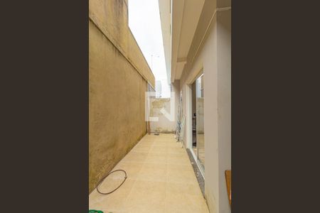 Casa à venda com 100m², 2 quartos e 2 vagasÁrea de Serviço