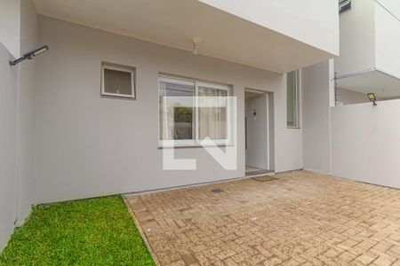 Casa à venda com 100m², 2 quartos e 2 vagasFachada