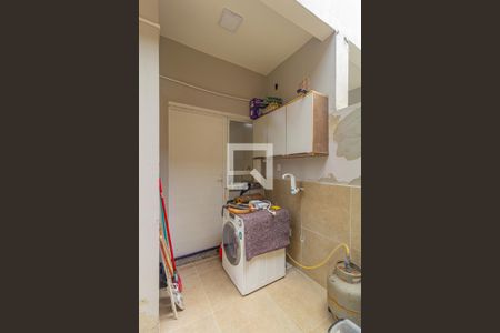 Casa à venda com 100m², 2 quartos e 2 vagasÁrea de Serviço