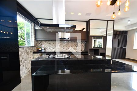 Apartamento à venda com 136m², 4 quartos e 2 vagasCozinha