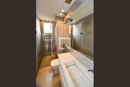 Apartamento à venda com 136m², 4 quartos e 2 vagasBanheiro social