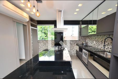 Apartamento à venda com 136m², 4 quartos e 2 vagasCozinha