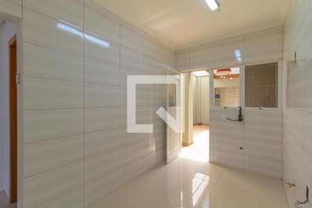 Casa à venda com 92m², 2 quartos e 2 vagasCozinha
