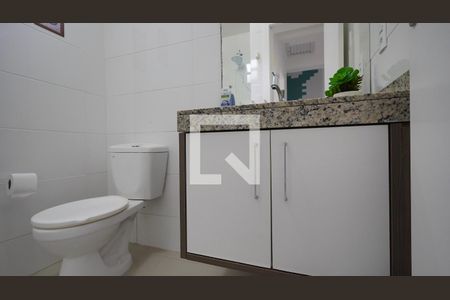 Casa para alugar com 87m², 3 quartos e 2 vagasBanheiro Corredor