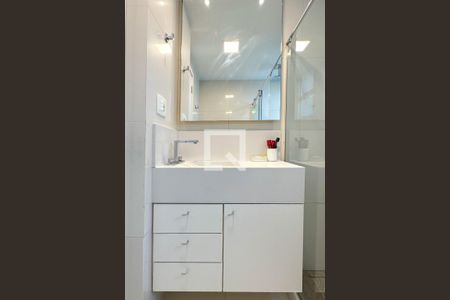 Apartamento à venda com 78m², 2 quartos e 1 vagaBanheiro Social