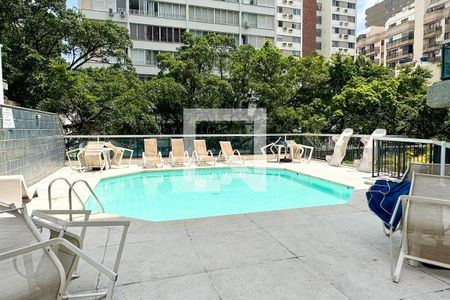 Apartamento à venda com 78m², 2 quartos e 1 vagaPiscina