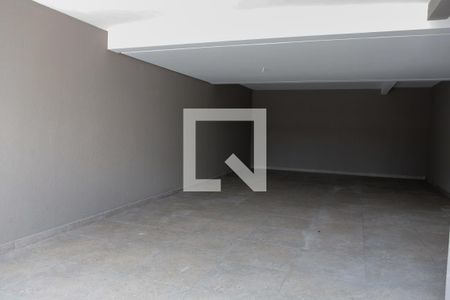 Casa à venda com 189m², 3 quartos e 7 vagas Casa à venda com 189m², 3 quartos e 7 vagasGaragem