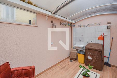 Casa à venda com 76m², 3 quartos e 2 vagas Casa à venda com 76m², 3 quartos e 2 vagasÁrea de Serviço