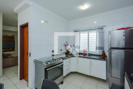 Casa à venda com 76m², 3 quartos e 2 vagas Casa à venda com 76m², 3 quartos e 2 vagasCozinha