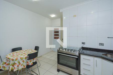 Casa à venda com 76m², 3 quartos e 2 vagas Casa à venda com 76m², 3 quartos e 2 vagasCozinha
