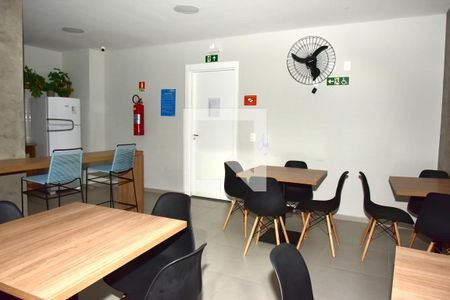 Apartamento à venda com 39m², 2 quartos e sem vagaÁrea comum - Salão de festas