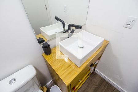 Apartamento à venda com 69m², 2 quartos e 1 vagaDetalhe do banheiro