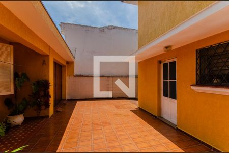 Casa à venda com 285m², 3 quartos e 4 vagasQuintal