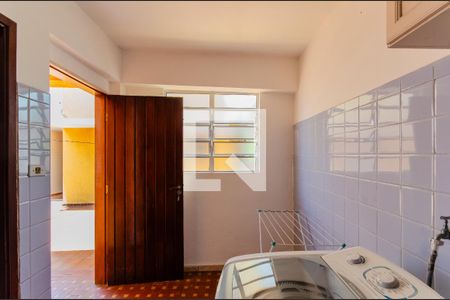 Casa à venda com 285m², 3 quartos e 4 vagasÁrea de Serviço