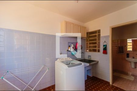 Casa à venda com 285m², 3 quartos e 4 vagasÁrea de Serviço