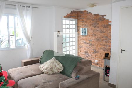 Casa de condomínio para alugar com 135m², 3 quartos e 2 vagasSala